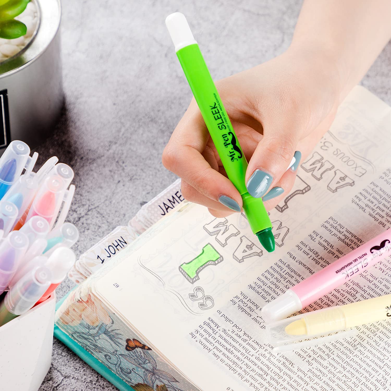 No-Bleed Gel Bible Highlighters, 16 Pack, 8 Pastel + 8 Vibrant Colors, Twist-Up, Sharpenable - Image 8